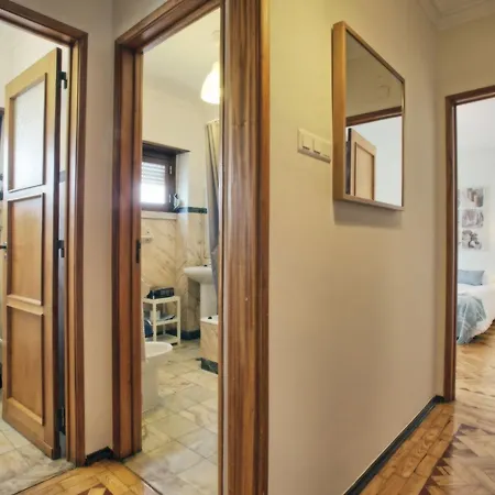 Apollonia 3 By Interhome * Lisbona